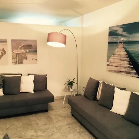 Yacht Show Apartment Appartamento